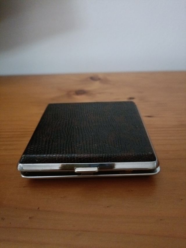 Pitillera Metálica Negra