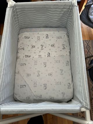 Minicuna Interbaby de tijera

