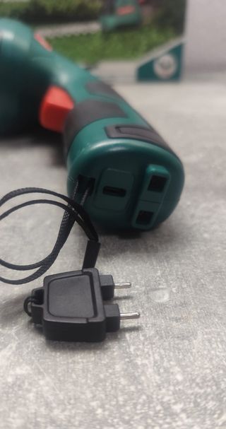 Tijera eléctrica cortacésped 2 en 1