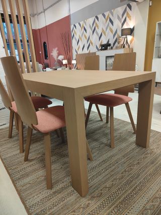Mesa comedor madera + 4 sillas