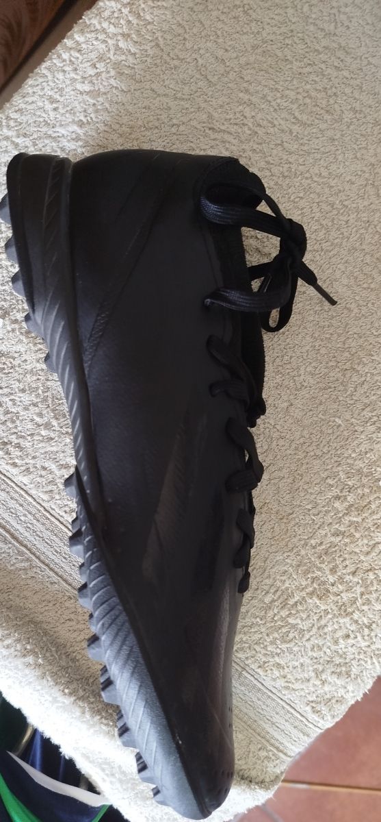 Botas fútbol multitaco talla 41