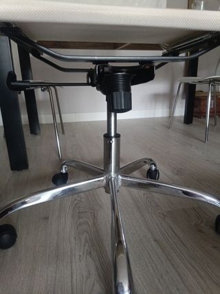 Silla oficina blanca textilene
