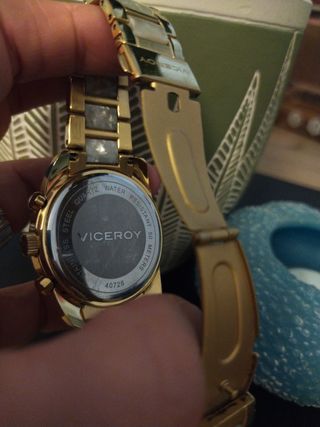 Reloj Viceroy mujer dorado