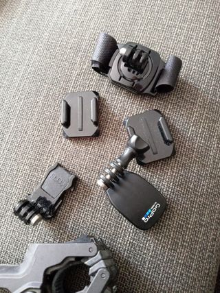Accesorios GoPro: Pinza y soportes
