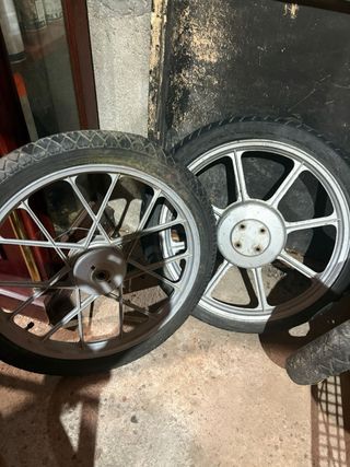 llantas de vespino 