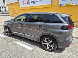 Peugeot 5008 2020