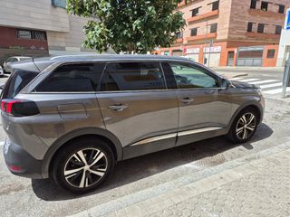 Peugeot 5008 2020