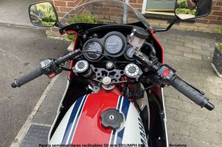 Pareja semimanillares reclinables 50 mm TRIUMPH M2