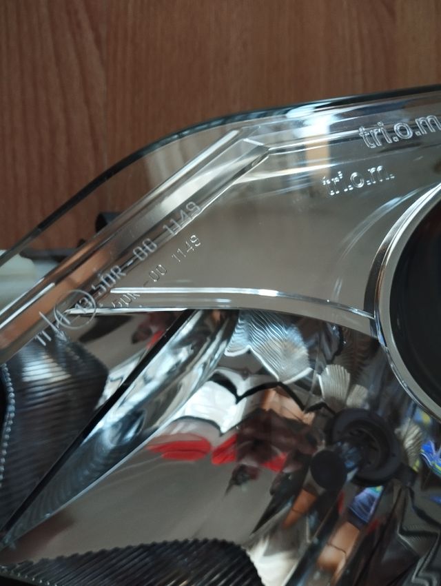 Faro Delantero Peugeot Satelis Izquierdo y Derecho