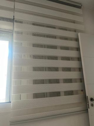 Estor enrollable noche y día blanco