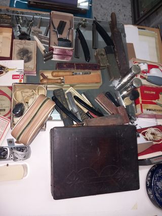 Lote de Antigua colección de barberia con espejo