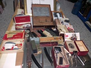 Lote de Antigua colección de barberia con espejo