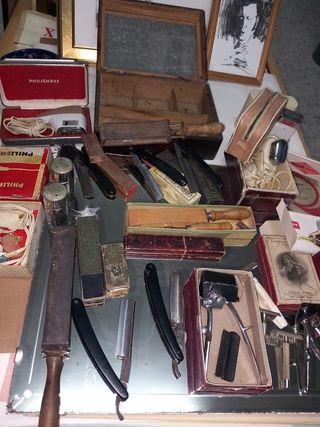 Lote de Antigua colección de barberia con espejo