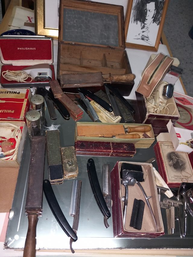 Lote de Antigua colección de barberia con espejo