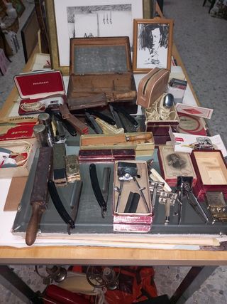 Lote de Antigua colección de barberia con espejo