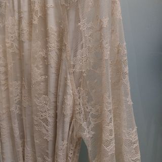 Abito elegante lungo in pizzo