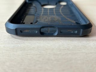 Funda iPhone XR Spigen