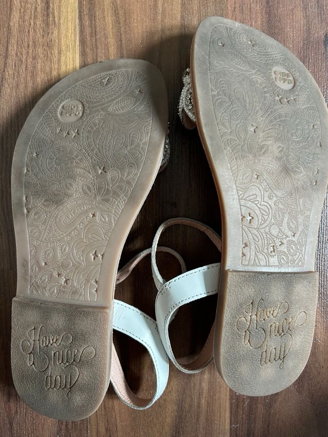 Sandalias Gioseppo niña blancas