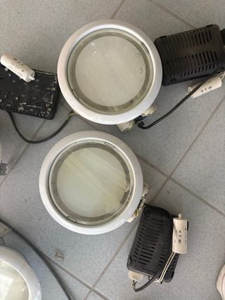 32 Focos empotrables LED.