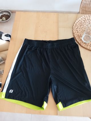 Shorts fútbol negros-verdes