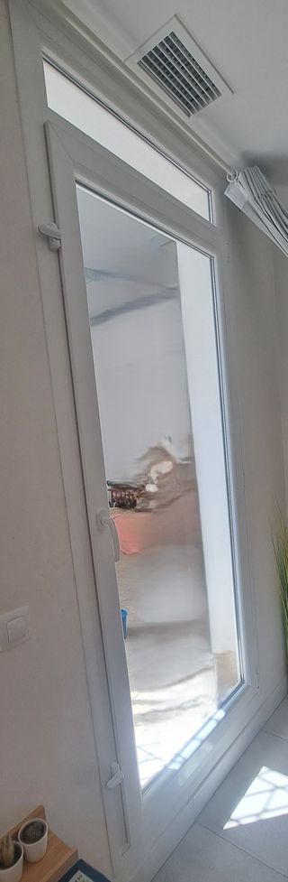 Puerta PVC abatible - Blanca
