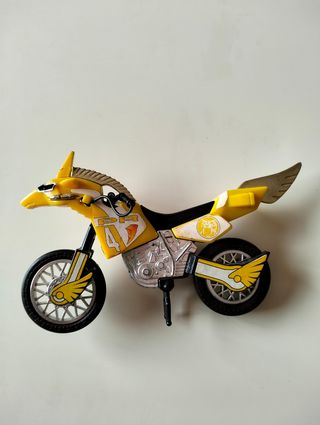 Moto Power Rangers Amarilla