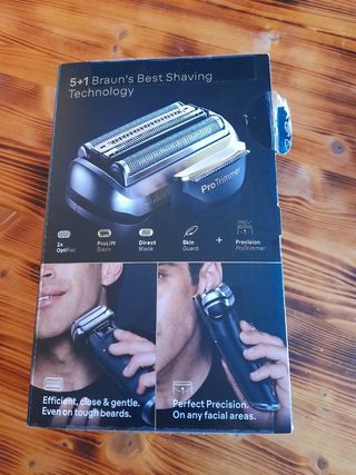 Braun Series 9 Pro+ Rasoio Con 8 cartucce