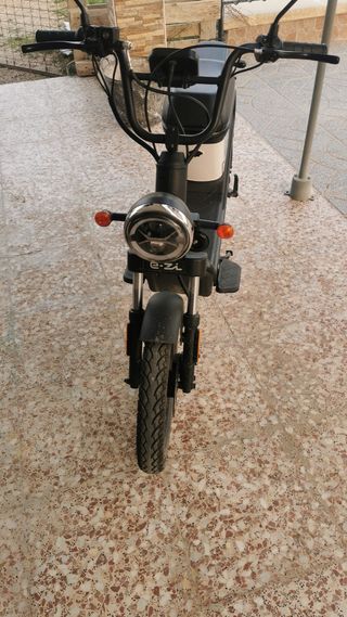 Ciclomotor eléctrico e-Zi Mini