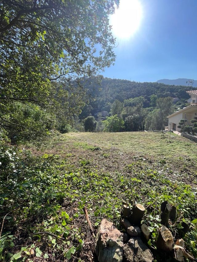 VENDO TERRENO AIRESOL D,CASTELLAR DEL VALLES