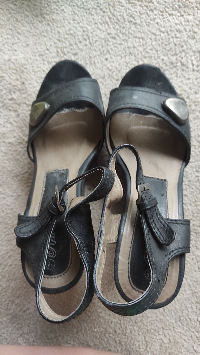 Sandalias cuña Red Hot 38 - Negro