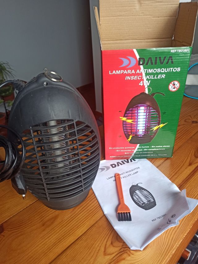 Mata mosquitos DAIVA 4W