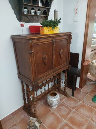 Bargueño antiguo de madera