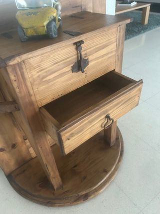 Recibidor antiguo mexicano de madera