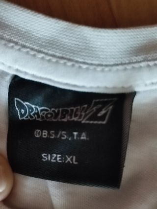 Lote 2 Camisetas Pull&Bear Y Goku Berhska