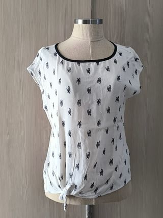 Blusa blanca estampada elefantes