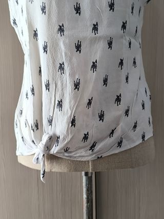 Blusa blanca estampada elefantes