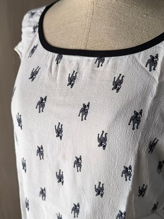 Blusa blanca estampada elefantes