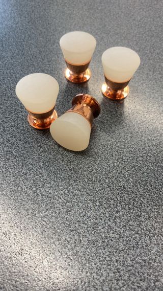 Pomoli mobili - marmo bianco e oro