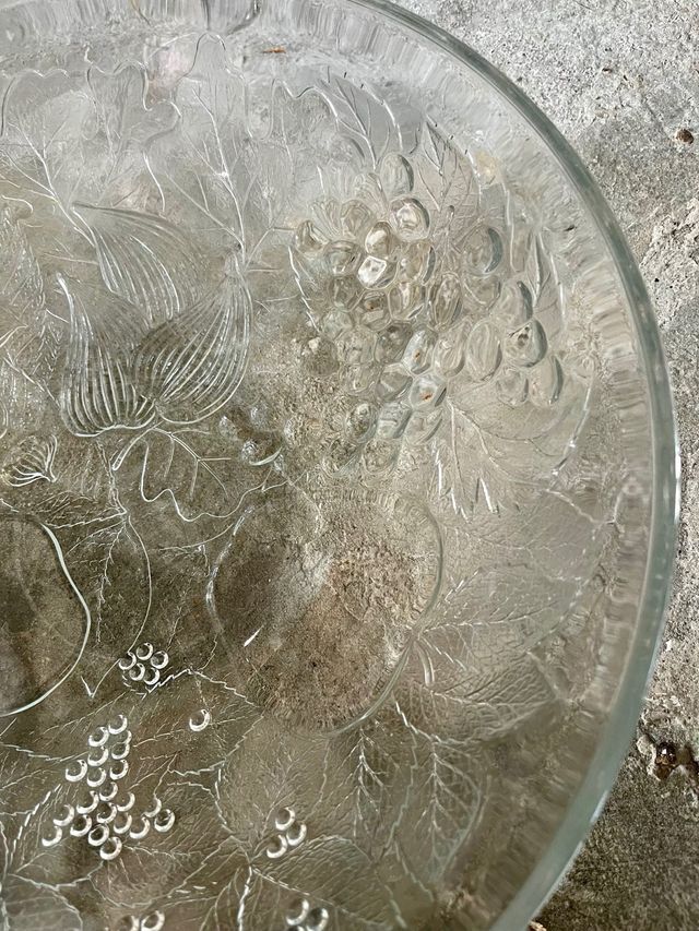 Fruttero vintage in vetro inciso