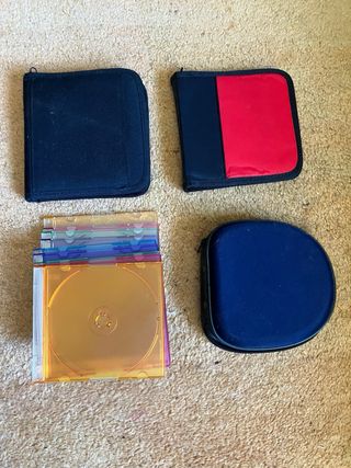 Estuches porta-CDs y CDs