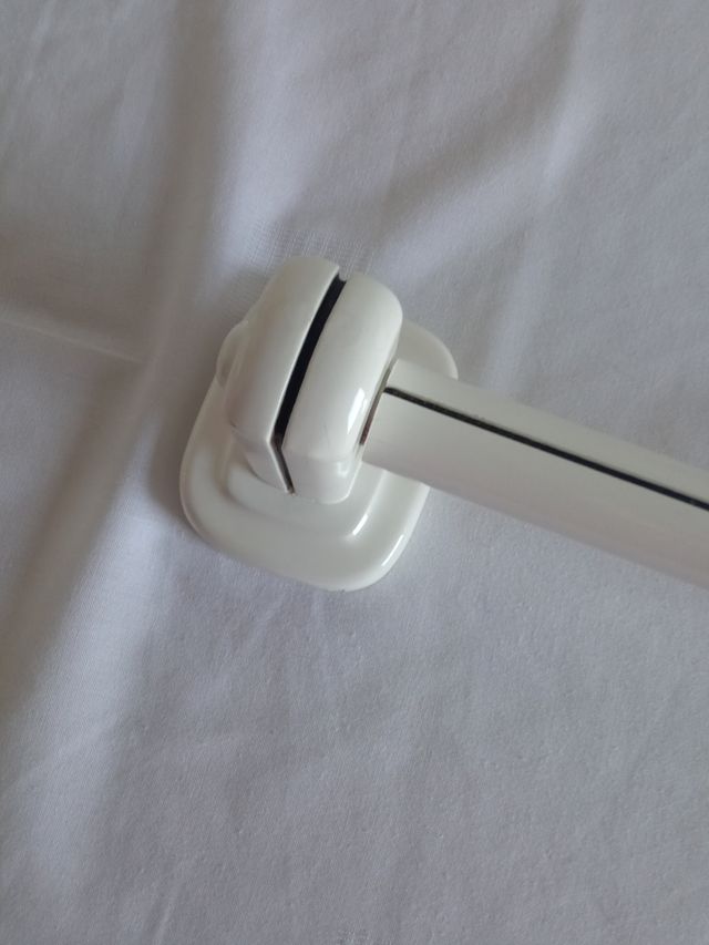 Barra para toallero baño