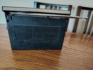Radio Sanyo Vintage Portátil