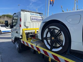 servicio grúa 24 horas en Marbella