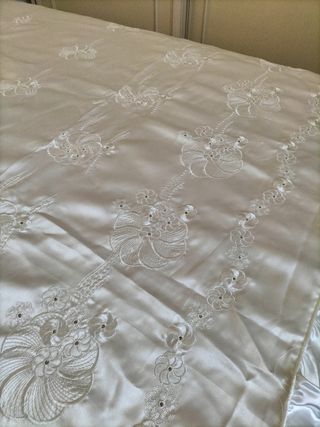 Copriletto raso bianco - Matrimoniale