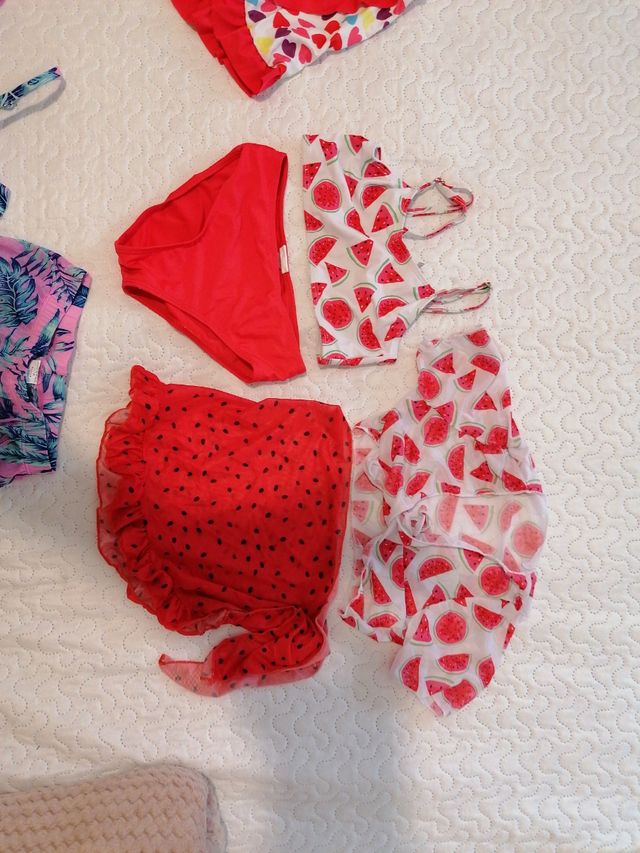 Lote 5  Bikinis niña talla 5