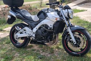 SUZUKI GSR 600 - Moto