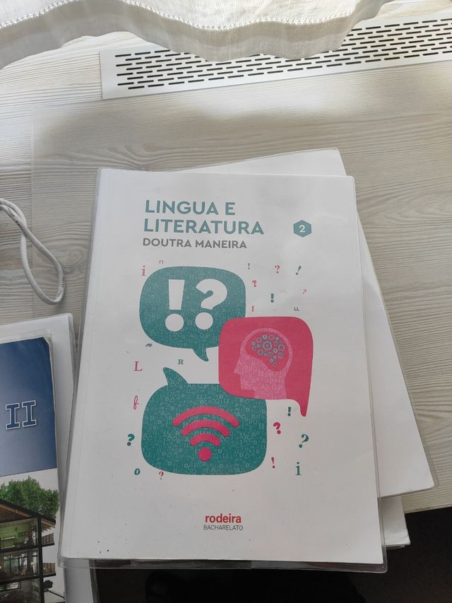 Lengua, lingua, física, inglés, mate, historia