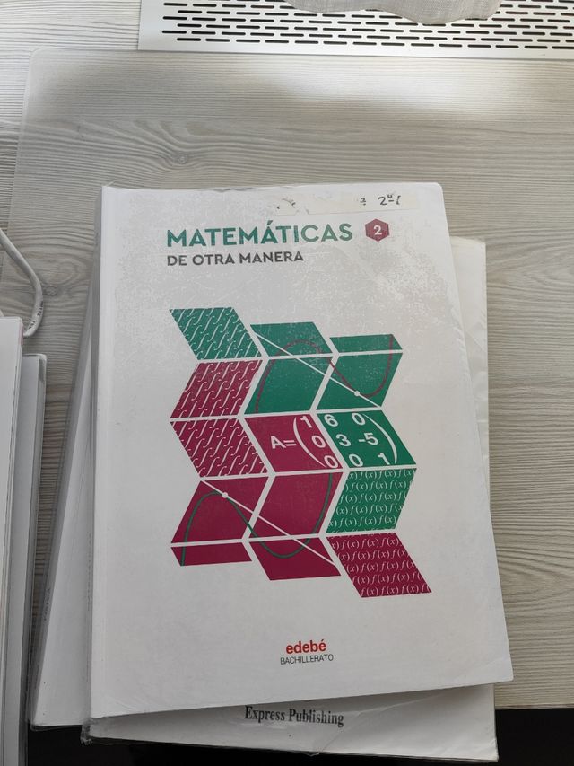 Lengua, lingua, física, inglés, mate, historia