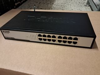 Switch D-Link DES-1016D - 16 puertos