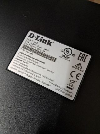 Switch D-Link DES-1016D - 16 puertos